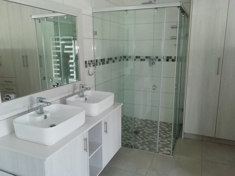 4 Bedroom Property for Sale in Seemeeu Park Western Cape